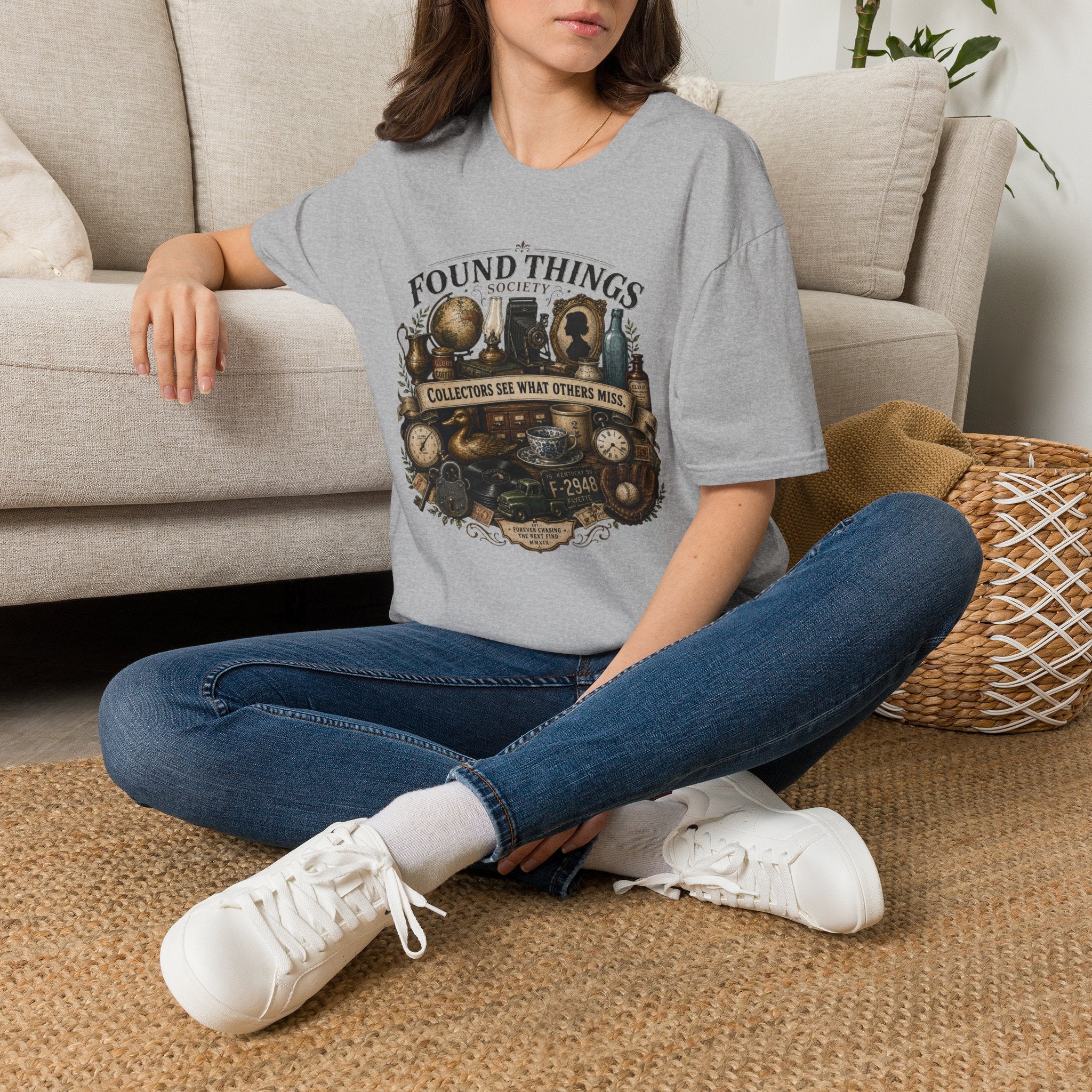 Found Things Society-T-Shirt