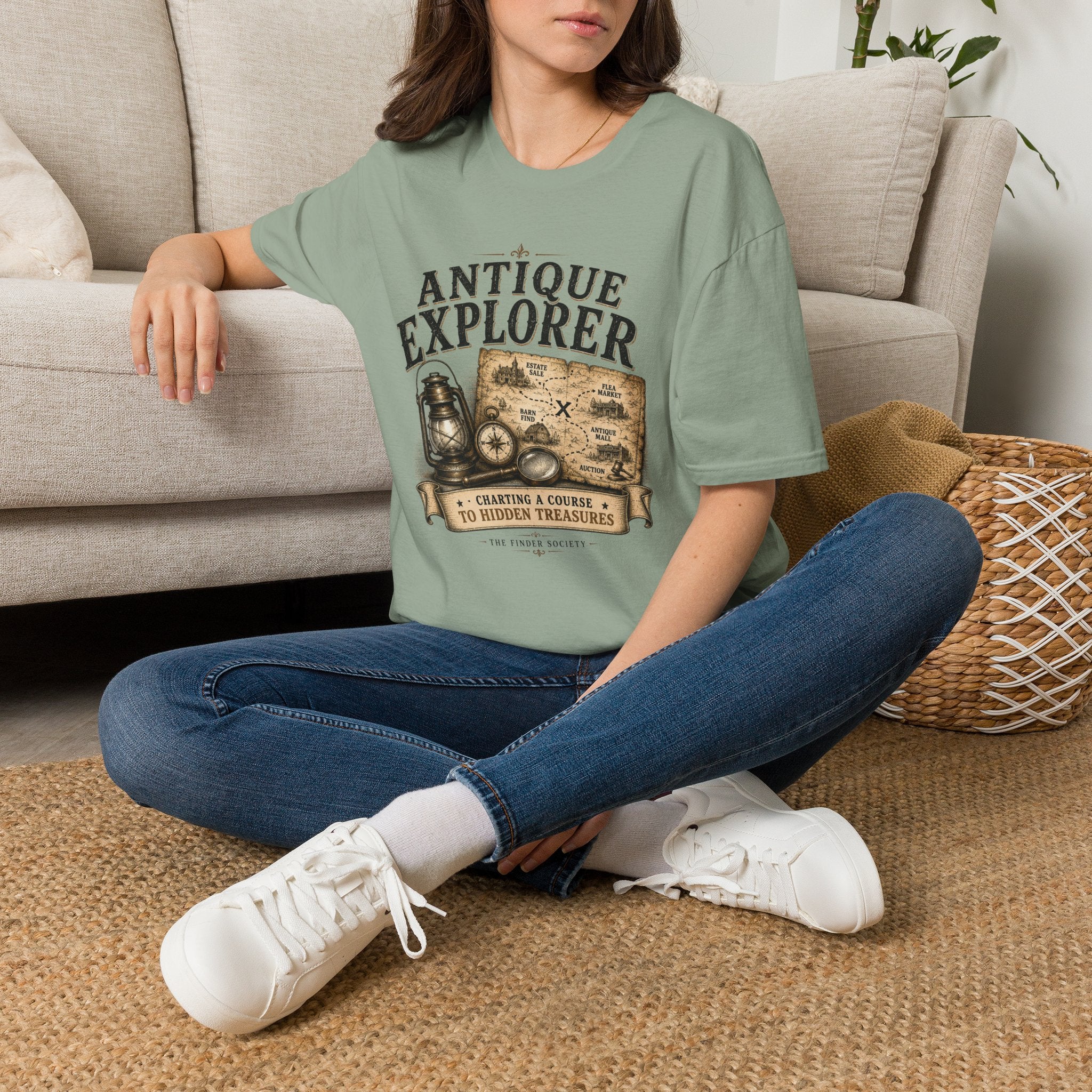 Antique Explorer-T-Shirt