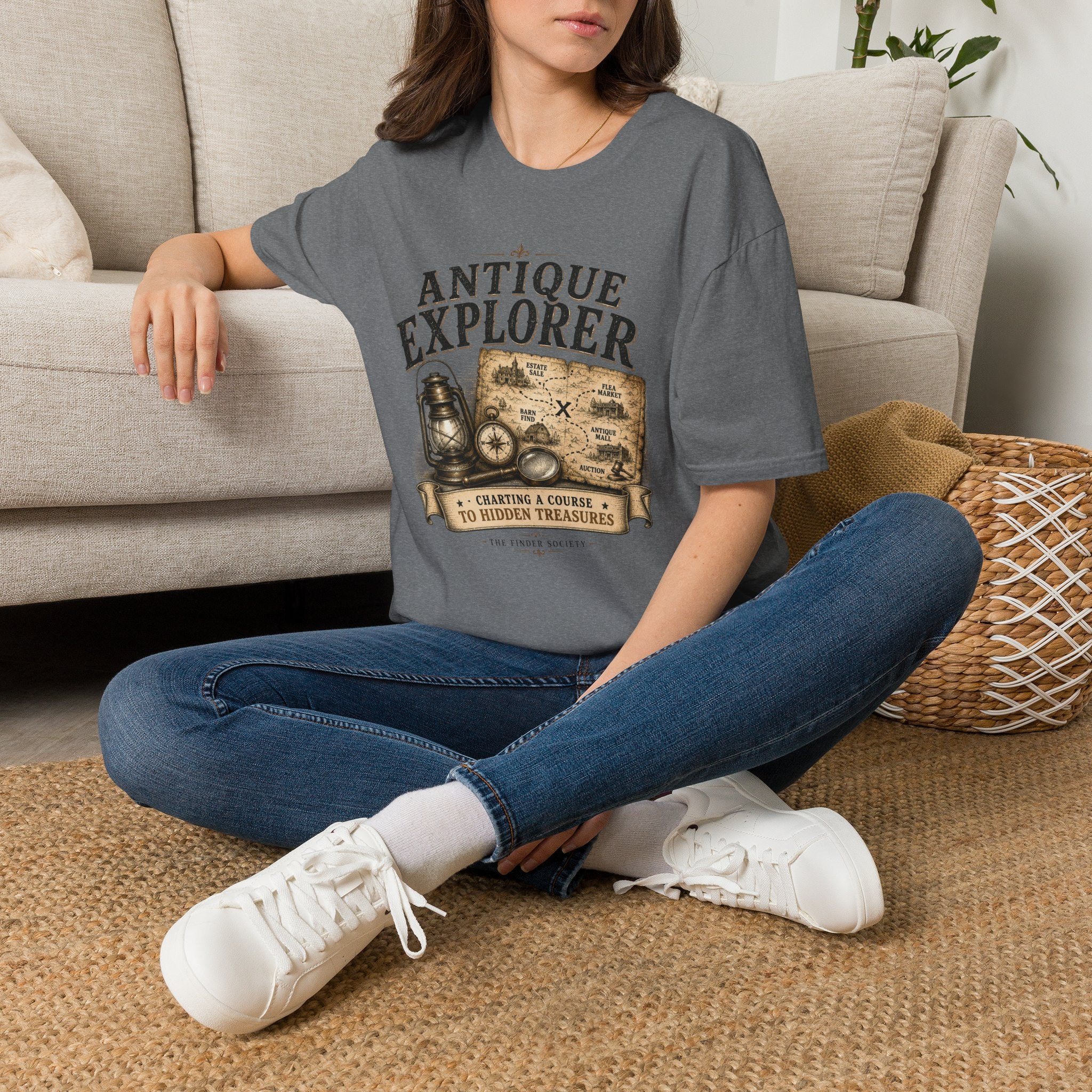 Antique Explorer-T-Shirt