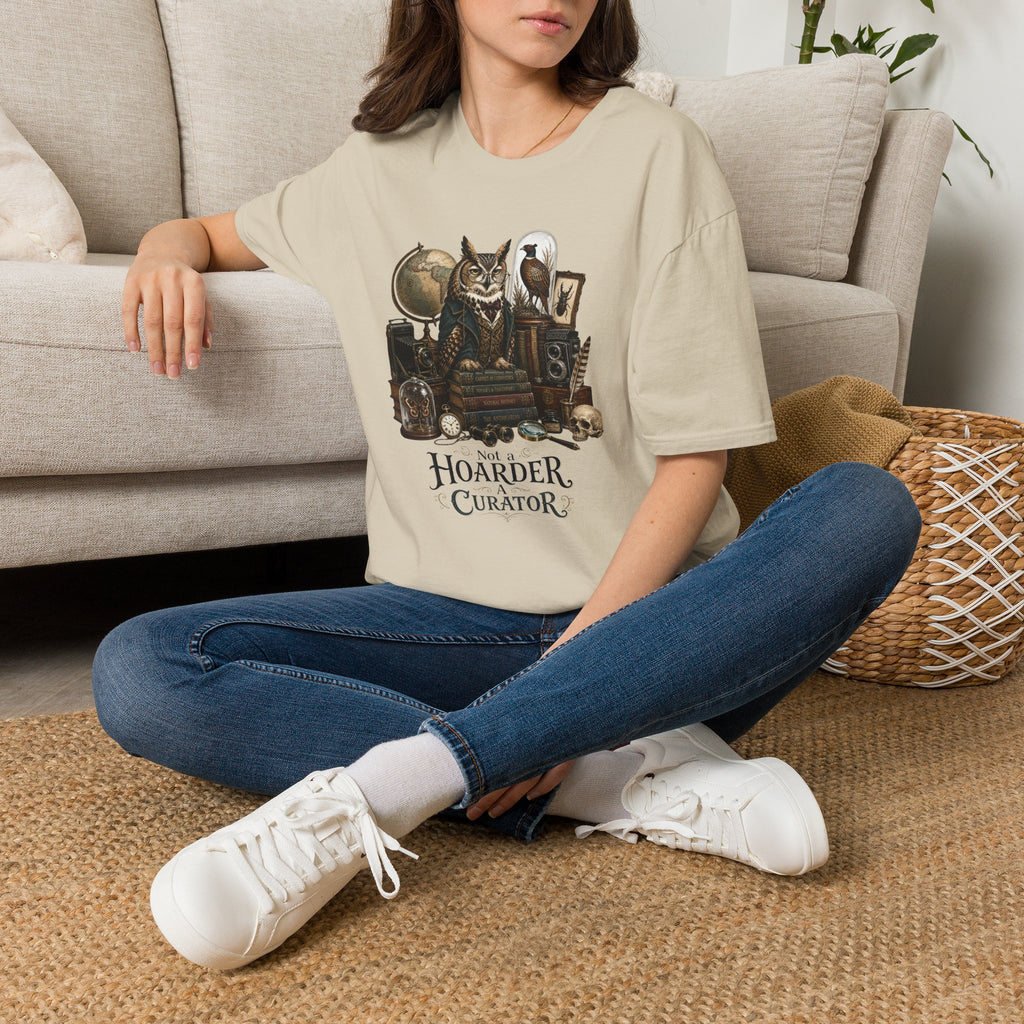 Not A Hoarder A Curator-T-Shirt